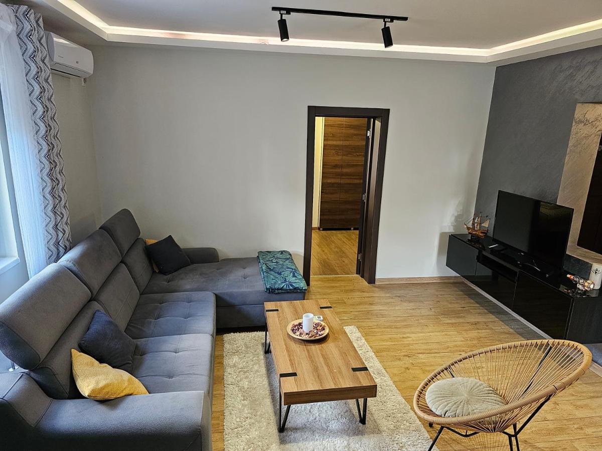 Aerovista Apartment Surčin Exteriér fotografie