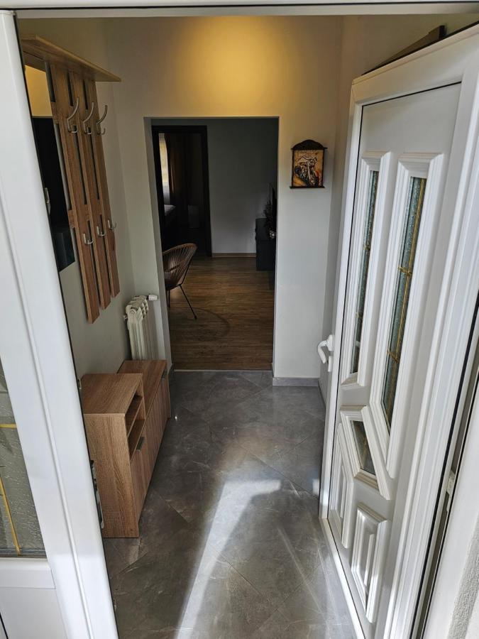 Aerovista Apartment Surčin Exteriér fotografie